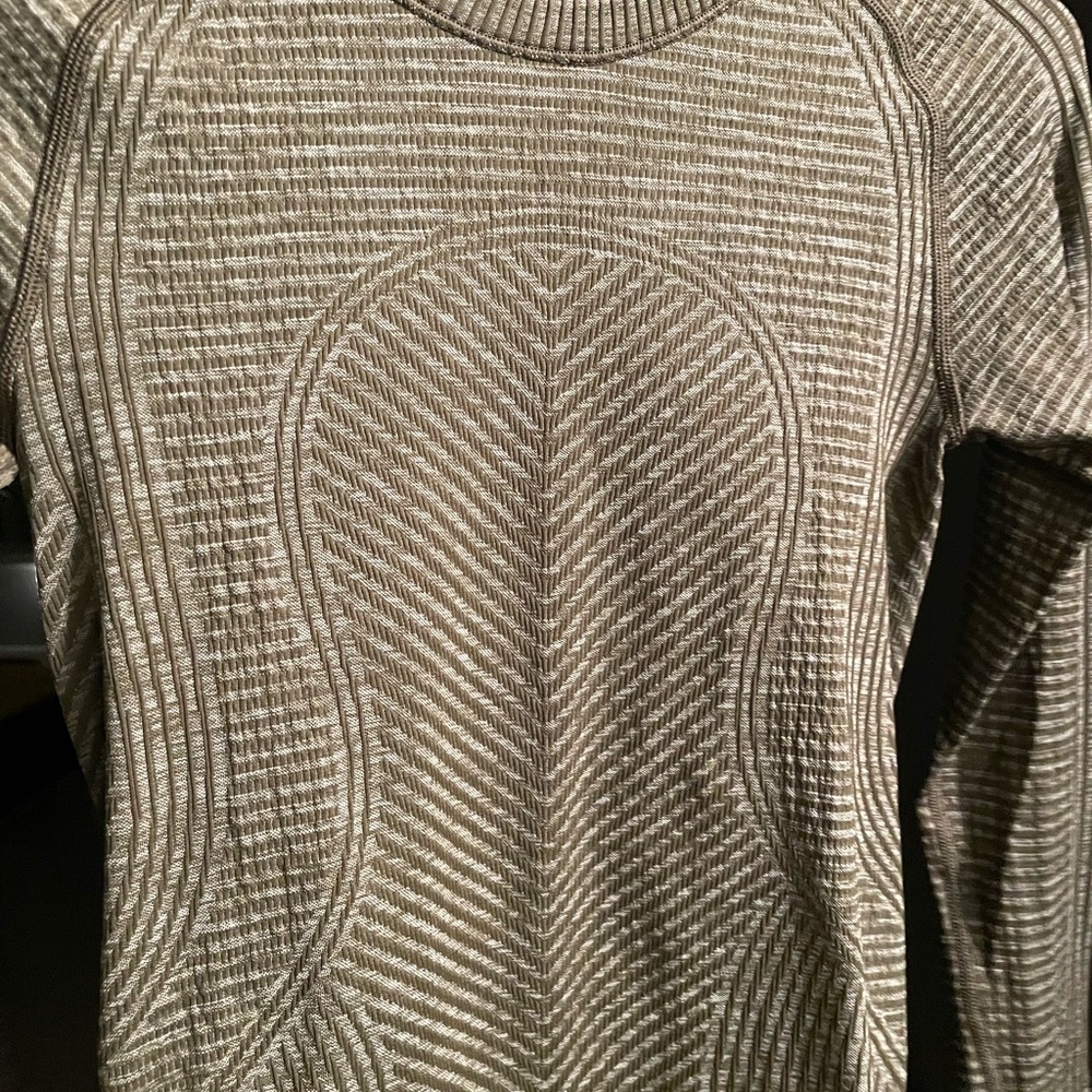 Lululemon Rest Less Pullover Heathered Military Green Women’s Size 2 - Picture 4 of 13